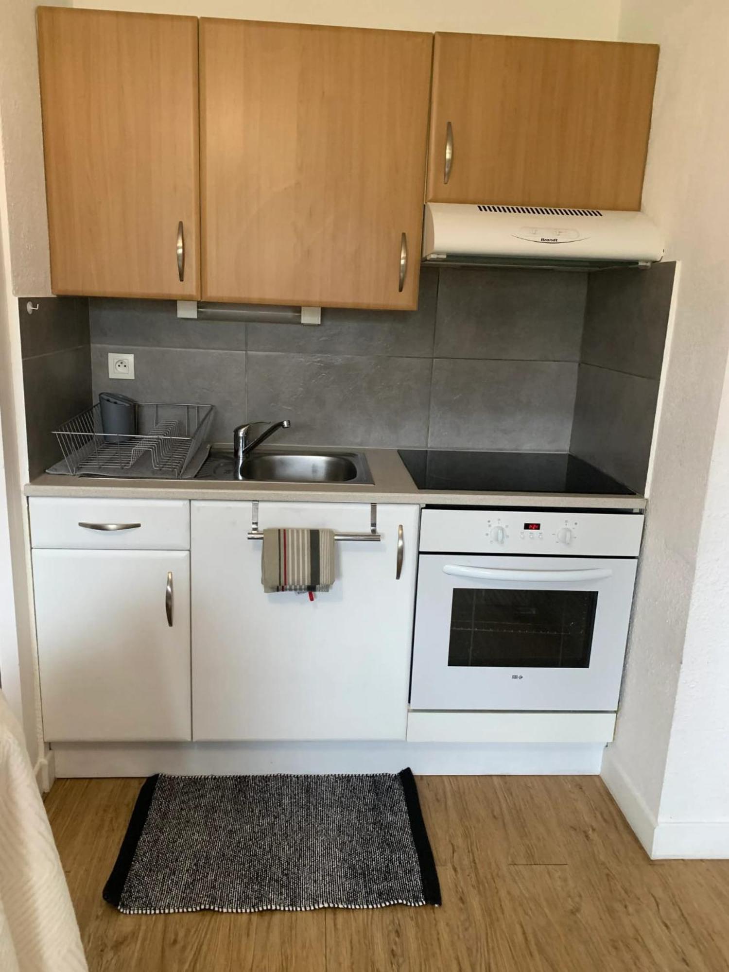 Appartement Charmant A Bagneres De Bigorre 56 M² Avec Balcon Exterior photo